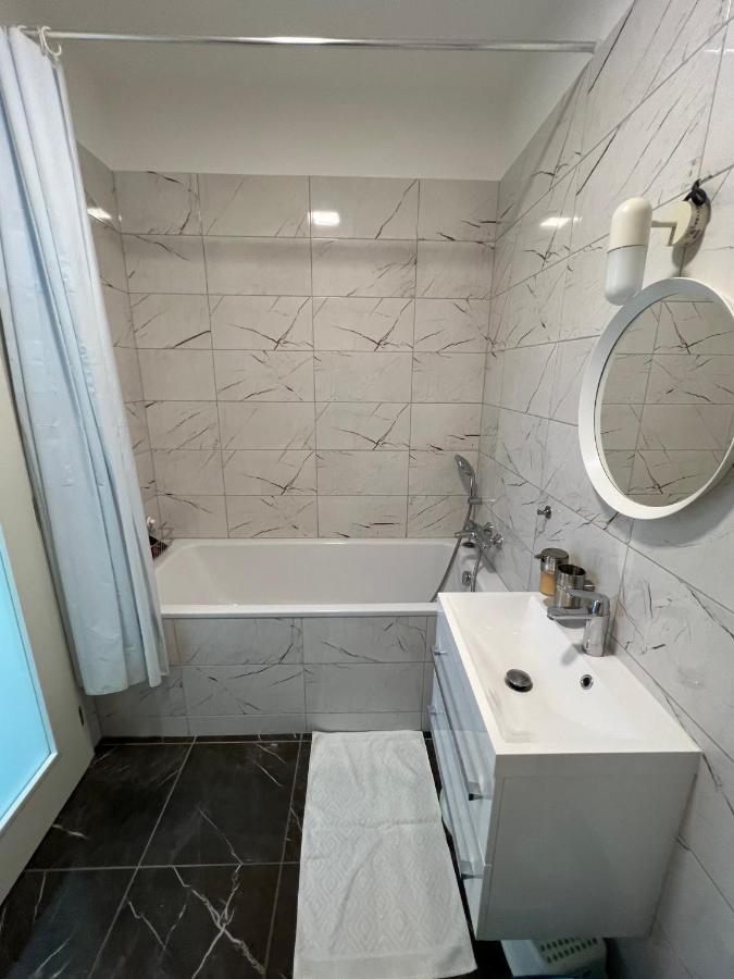 The Dante Prague - Family Apartments With Free Parking Praga Exterior foto